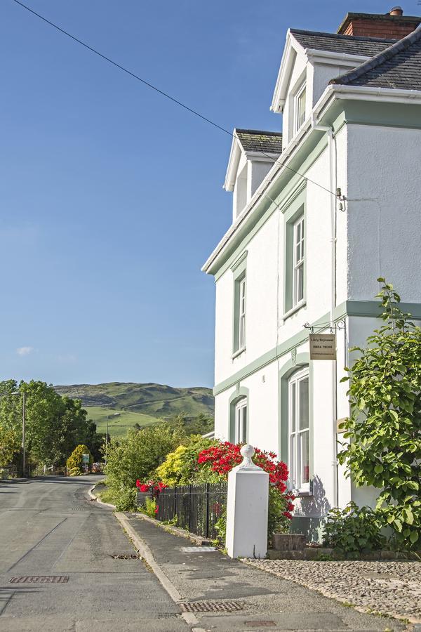 Llety Brynawel Guest House Pennal Exterior photo